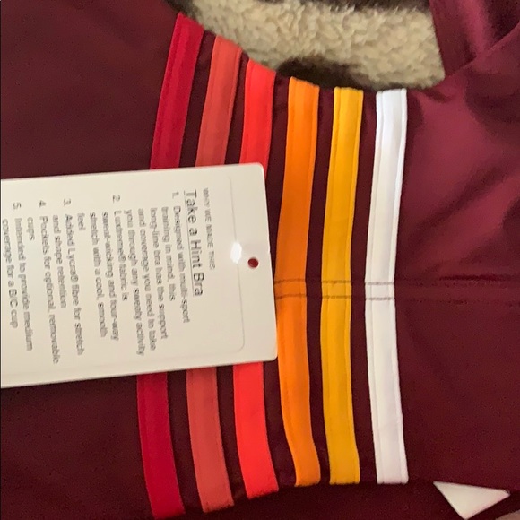 Sold Lululemon striped red take hint sports bra 6 - Picture 5 of 6